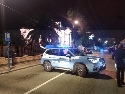 Sanremo: allarme bomba a Villa Nobel, intervento della Polizia e corso Cavallotti chiuso (Foto) Sanremo: allarme bomba a Villa Nobel, intervento della Polizia e corso Cavallotti chiuso (Foto)