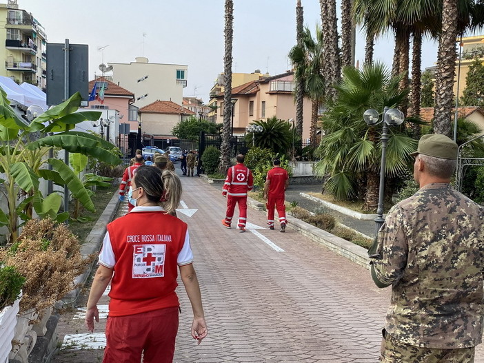 Sanremo: gara di solidarietà per i profughi afgani, la Croce Rossa sta coordinando le donazioni