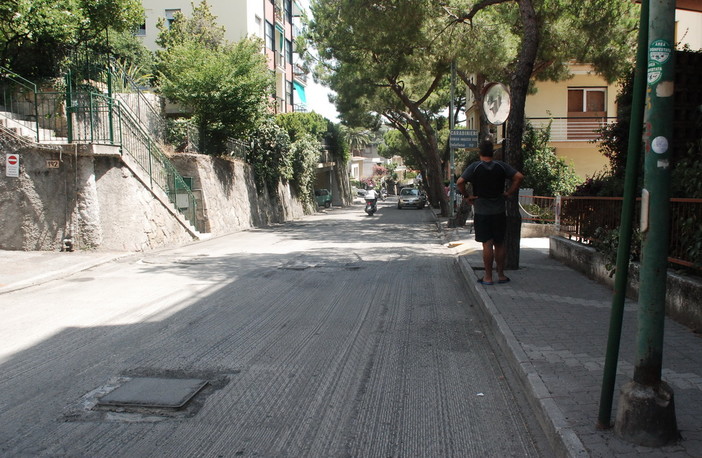 Sanremo: il 12 novembre al via i lavori per un marciapiede 'a sbalzo' in via Padre Semeria Sanremo: il 12 novembre al via i lavori per un marciapiede 'a sbalzo' in via Padre Semeria