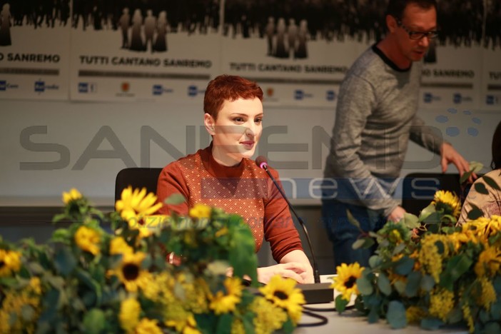 #Sanremo2016, Arisa: “Quando canto apro le stanze dell'anima, meglio essere sul palco da cantante”