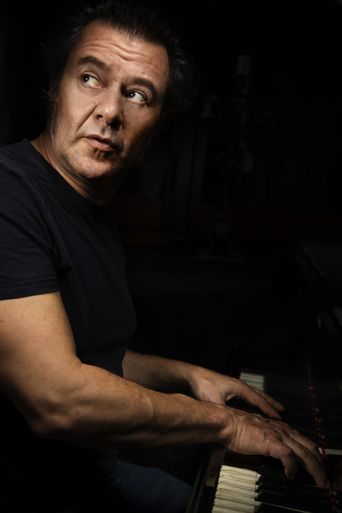 Andrea Giraudo, il cantante piemontese che spopola con il suo "Stare bene" torna nei teatri