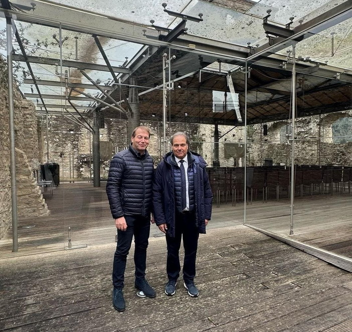 L'Assessore regionale al Turismo Luca Lombardi ha incontrato il Sindaco di Dolceacqua L'Assessore regionale al Turismo Luca Lombardi ha incontrato il Sindaco di Dolceacqua