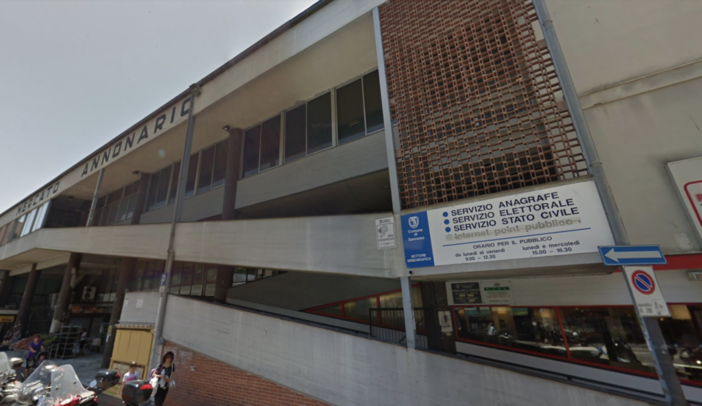 L'anagrafe di Sanremo al Mercato Annonario