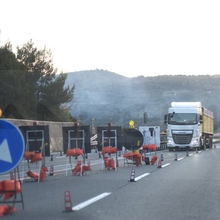Alleggerimento dei cantieri autostradali durante le festività, stop ai lavori su A10 e A6 tra Savona e Ventimiglia