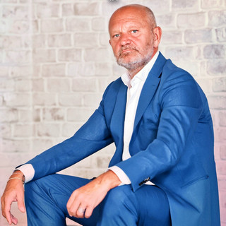 Lega Sanremo solidarizza con Pucci: polemiche, minacce e rinuncia al Festival accendono il caso libertà di espressione