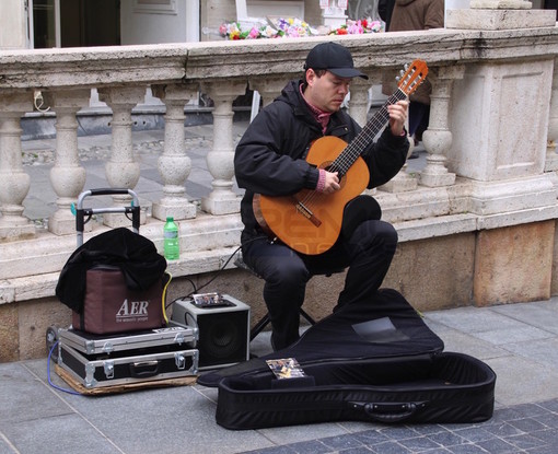 Sanremo: regolamento per l’arte di strada, domani la sentenza del Tar sul ricorso degli artisti. Rinviata la Commissione in programma questa mattina Sanremo: regolamento per l’arte di strada, domani la sentenza del Tar sul ricorso degli artisti. Rinviata la Commissione in programma questa mattina