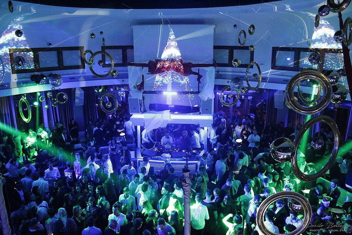 Sanremo: un Natale speciale al Victory Morgana con un albero in 'video mapping' per la prima volta in scena (Foto e Video)