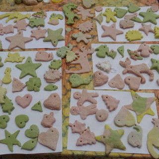 Condivisione e manualità questa mattina per i bambini del servizio educativo 'Il pesciolino d'oro' a Sanremo