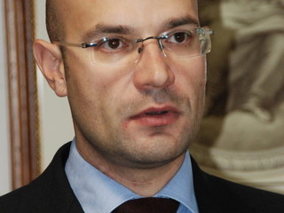 Il dirigente della squadra mobile Alessandro Carmeli