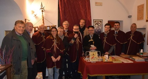 Sanremo: difesa dei pini dei Giardini Regina Elena, presa di posizione dell’Accademia dela Pigna