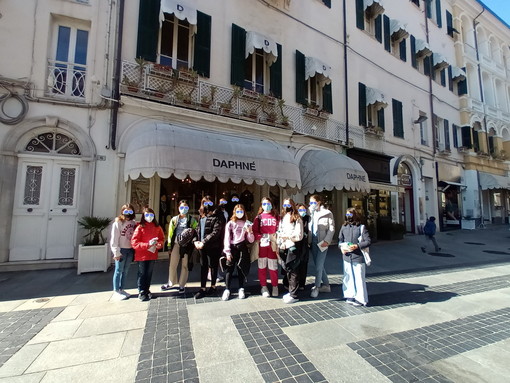 Sanremo: terminato all'Istituto Comprensivo Ponente il progetto 'Atelier' che ha coinvolto le studentesse