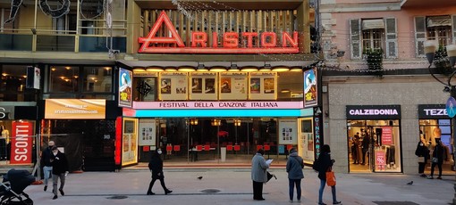 Oggi riunione in Prefettura con la Rai: presentata la bozza operativa e nessuna certezza in merito alla presenza del pubblico Oggi riunione in Prefettura con la Rai: presentata la bozza operativa e nessuna certezza in merito alla presenza del pubblico