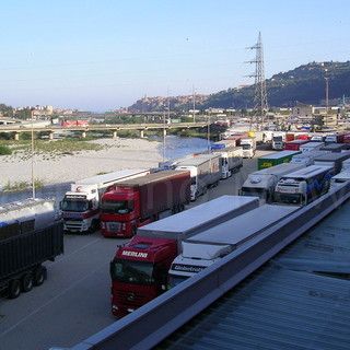 Ventimiglia: chiude l’Autoporto Riviera dei Fiori, entro il 15 aprile le ultime agenzie dovranno liberare i locali
