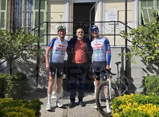 Pelizzari si allena a Sanremo in vista della Classicissima e del Giro: l’incontro con Alessandro Il Grande (Foto)