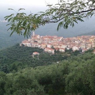 Aurigo: sabato pomeriggio la posa di una lapide in memoria di Don Franco Drago Aurigo: sabato pomeriggio la posa di una lapide in memoria di Don Franco Drago