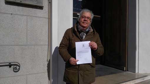 Imperia: da ieri mattina Antonio Russo non è più un Consigliere Comunale. Protocollate ufficialmente le dimissioni Imperia: da ieri mattina Antonio Russo non è più un Consigliere Comunale. Protocollate ufficialmente le dimissioni