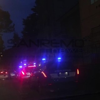 L'intervento della Polizia in corso Inglesi