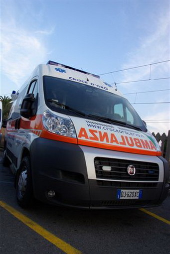 Diano Marina: incidente stamani in corso Garibaldi, lievemente ferite un 22enne di Imperia