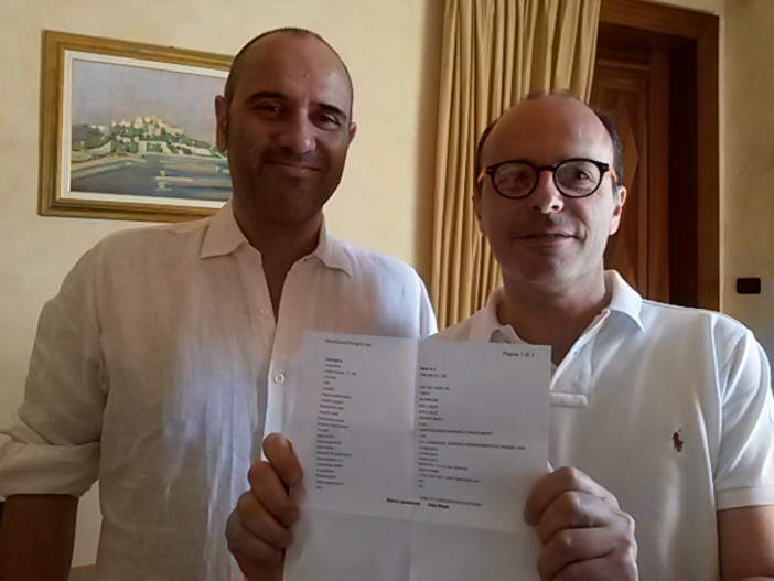 Imperia: questione Tradeco. Guido Abbo riceve rassicurazioni da Banca Carige. Stipendi accreditati tra domani e venerdì Imperia: questione Tradeco. Guido Abbo riceve rassicurazioni da Banca Carige. Stipendi accreditati tra domani e venerdì