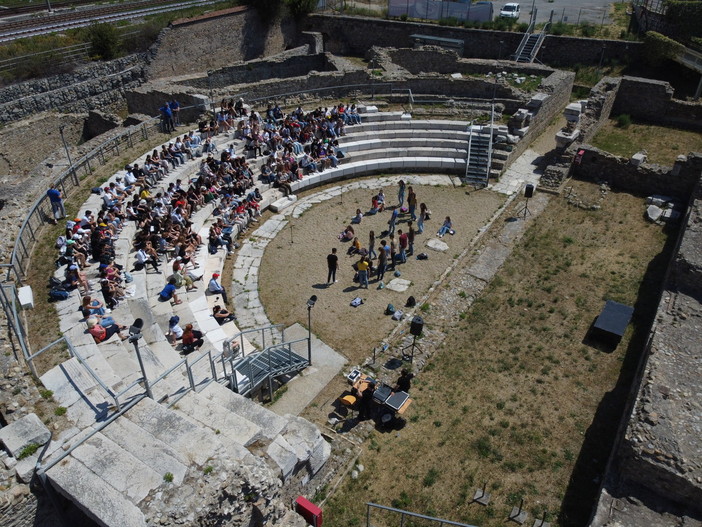 Ventimiglia, per la Festa Patronale di San Secondo doppia visita guidata al teatro romano di Albintimilium Ventimiglia, per la Festa Patronale di San Secondo doppia visita guidata al teatro romano di Albintimilium
