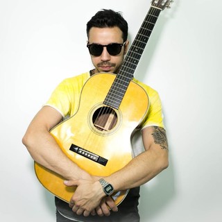 E' imperiese il nuovo cantautore della scena indie italiana. Andrea Brilla presenta il suo primo Ep in collaborazione con Giuliano Dottori e Verano. L'intervista E' imperiese il nuovo cantautore della scena indie italiana. Andrea Brilla presenta il suo primo Ep in collaborazione con Giuliano Dottori e Verano. L'intervista