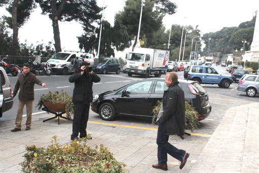 Imperia: Francesco Caltagirone è in carcere dalle 12.45, a breve arriverà anche l'altro arrestato, Carlo Conti
