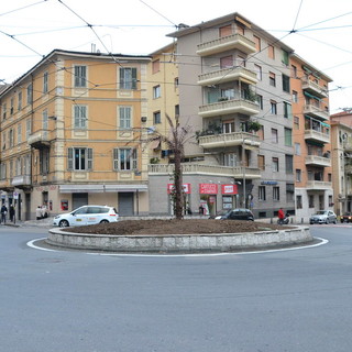Sanremo, schiamazzi notturni a Rondò G. Garibaldi: la segnalazione Sanremo, schiamazzi notturni a Rondò G. Garibaldi: la segnalazione