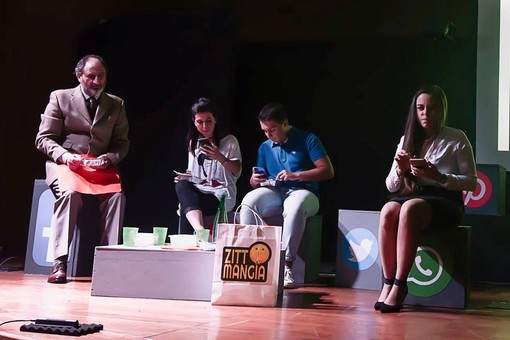 Sabato riparte la rassegna teatrale “Autunno/Inverno” con la commedia “Con-Divisione”