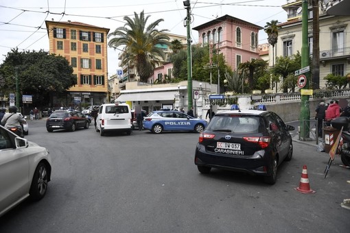 Sanremo: lite familiare degenera a rondò Garibaldi, intervento delle forze dell'ordine e traffico bloccato per circa mezz'ora