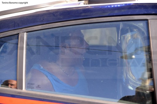 Sanremo: ricostruita dai Carabinieri la 'folle' mattinata del tunisino arrestato soprannominato 'Maradona' (Foto e Video) Sanremo: ricostruita dai Carabinieri la 'folle' mattinata del tunisino arrestato soprannominato 'Maradona' (Foto e Video)