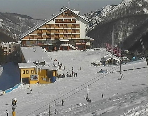 Artesina sotto il sole di oggi