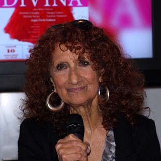 Sanremo: Anna Mazzamauro porta sul palco del Teatro Centrale la sua “Divina” (foto e videointervista)
