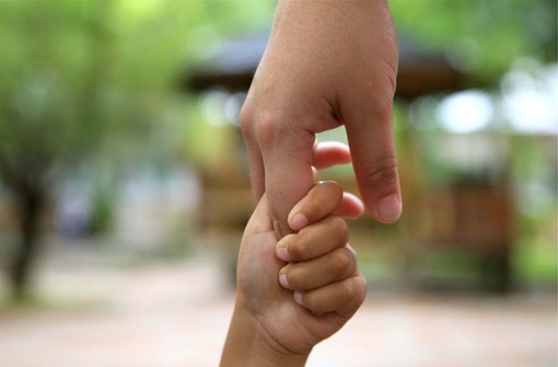 Focus sull’affidamento dei minori a Sanremo: in città 38 casi di allontanamento dalla famiglia di origine per casi di violenza, maltrattamenti o gravi devianze