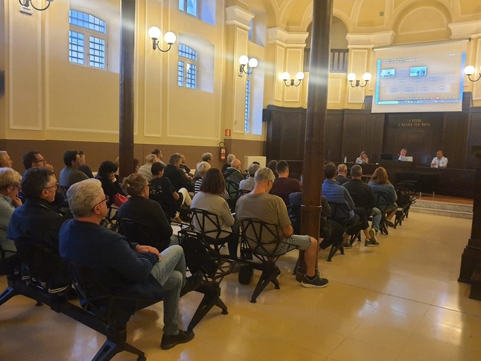 Imperia: assemblea regionale dei frantoiani di Confartigianato: problemi energetici e prezzo di molitura Imperia: assemblea regionale dei frantoiani di Confartigianato: problemi energetici e prezzo di molitura