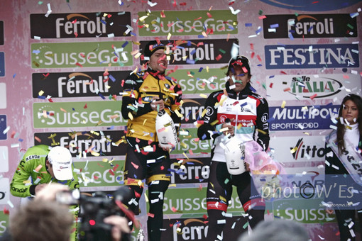 Arrivo della Milano-Sanremo in via Roma: un nostro lettore "Il buon senso è rimasto fuori dalla porta"