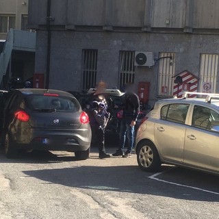 Sanremo: 40enne ruba una collana ad una donna a passeggio, arrestato dai Carabinieri