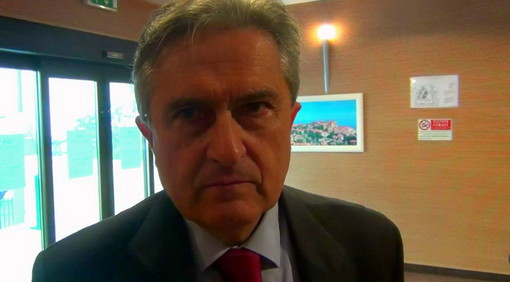 Saldi estivi: Confesercenti interviene sulle svendite che partono domani: “Grandi aspettative, si parte con fiducia” Saldi estivi: Confesercenti interviene sulle svendite che partono domani: “Grandi aspettative, si parte con fiducia”