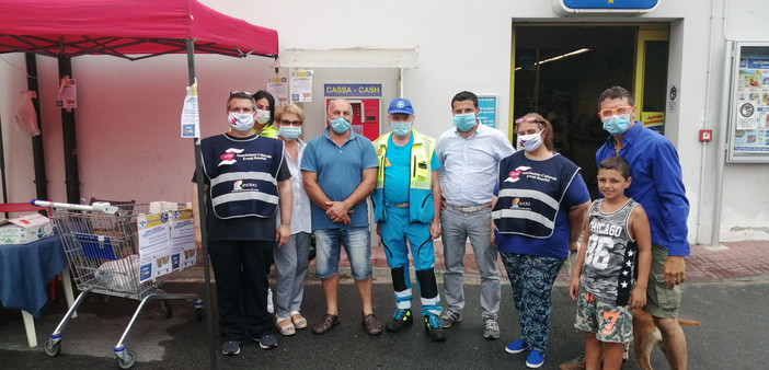 Terminata con un enorme successo la raccolta 'Una spesa per la ripresa' tra Camporosso e Vallecrosia Terminata con un enorme successo la raccolta 'Una spesa per la ripresa' tra Camporosso e Vallecrosia