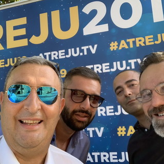 Più di 60 amministratori e dirigenti di Fratelli d'Italia in viaggio verso Roma per 'Atreju 2019' Più di 60 amministratori e dirigenti di Fratelli d'Italia in viaggio verso Roma per 'Atreju 2019'