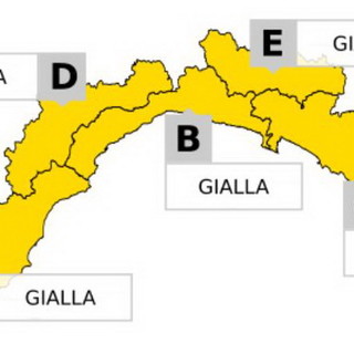 Allerta Meteo ridotto da 'arancione' a 'giallo' fino alle 12 di domani: precipitazioni inferiori al previsto ma occhio a vento e temporali Allerta Meteo ridotto da 'arancione' a 'giallo' fino alle 12 di domani: precipitazioni inferiori al previsto ma occhio a vento e temporali