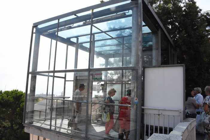 Imperia, ascensori in funzione dal 9 luglio. Montanaro: "Ecco quanto costerebbe smantellarli o sostituirli"