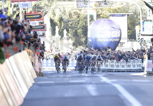 Salta la Milano-Sanremo sulla costa savonese: decisivo il parere negativo dei sindaci, da dove passerà la corsa?