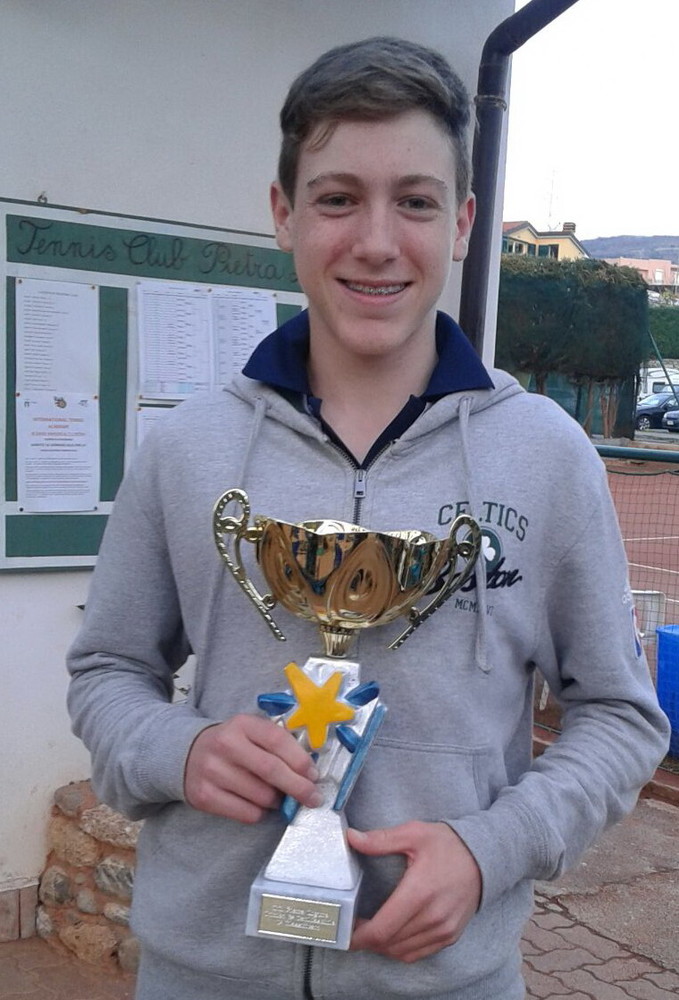 Tennis: Andrea De Berchi della Brett Lavazza Academy si aggiudica un altro torneo di 3a Categoria Tennis: Andrea De Berchi della Brett Lavazza Academy si aggiudica un altro torneo di 3a Categoria
