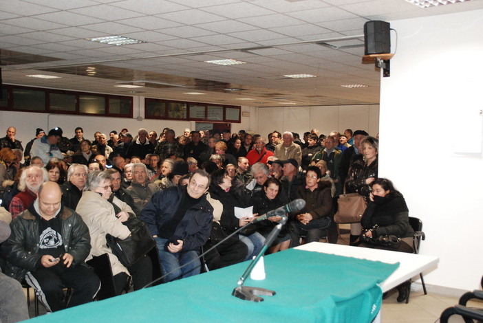 Sanremo: domani al Mercato l'assemblea dell'UcFlor, possibile la protesta dei 'ribelli' Sanremo: domani al Mercato l'assemblea dell'UcFlor, possibile la protesta dei 'ribelli'