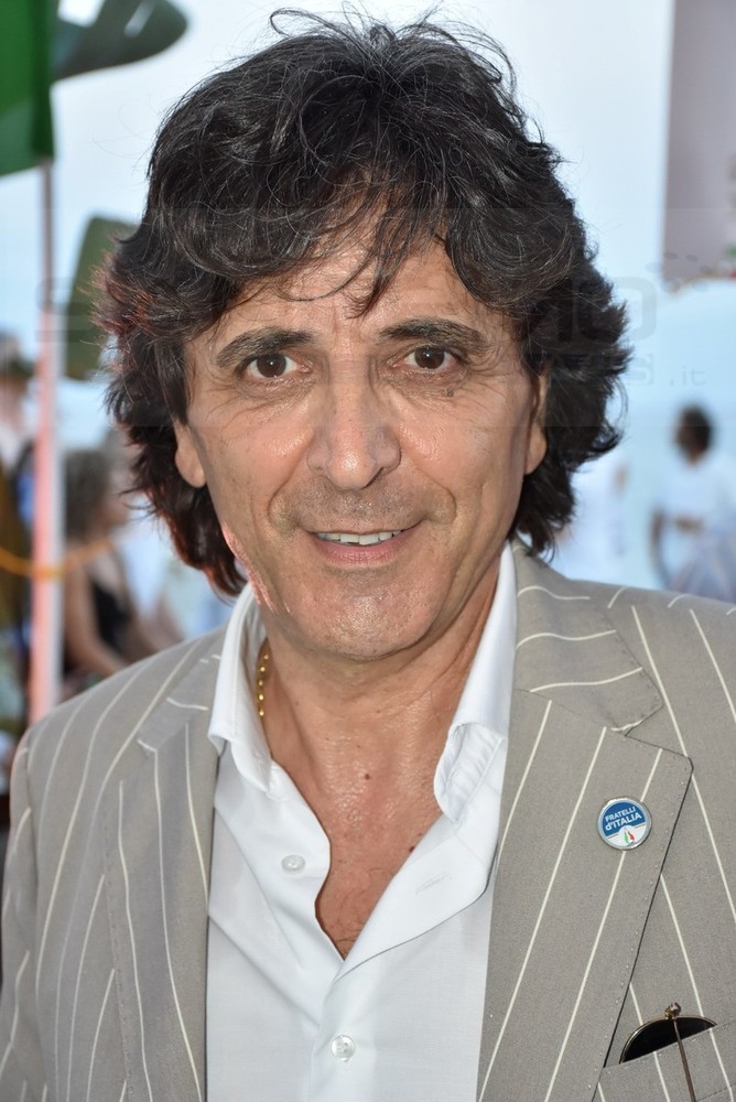 Sanremo: Consiglio (FdI) “Riprende l’attività politica, primo gazebo dell’anno pensando alla campagna elettorale”