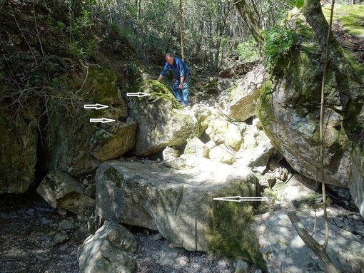 Rocchetta Nervina, a Menua emerge un possibile altare sacrificale legato al culto delle acque e ai riti votivi antichi Rocchetta Nervina, a Menua emerge un possibile altare sacrificale legato al culto delle acque e ai riti votivi antichi