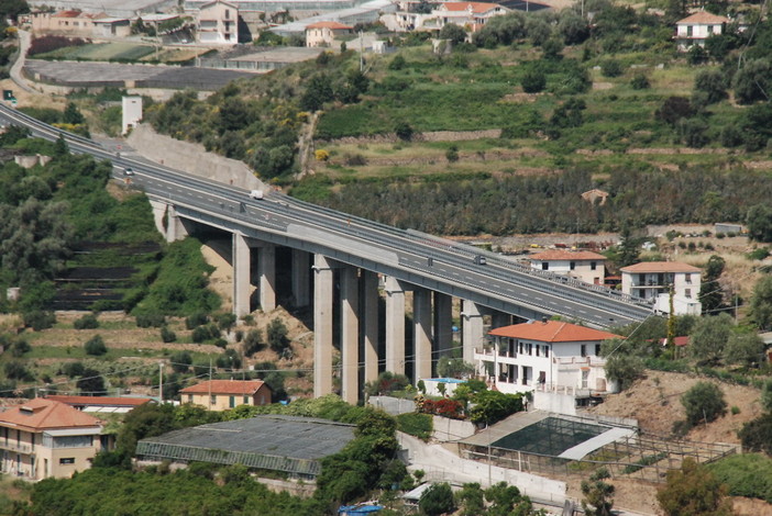 Autostrada: lunedì iniziano i lavori sull'area di parcheggio 'Piccaro', disagi sulla A10