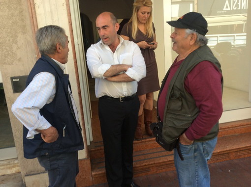 Ventimiglia: primi risultati con quattro sezioni scrutinate su 26 (dati ufficiosi), avanti c'è Giovanni Ballestra Ventimiglia: primi risultati con quattro sezioni scrutinate su 26 (dati ufficiosi), avanti c'è Giovanni Ballestra