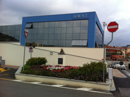 Imperia: per contenere l'epidemia da Covid-19 l'Amat chiude gli uffici ma attiva una serie di numeri telefonici e mail Imperia: per contenere l'epidemia da Covid-19 l'Amat chiude gli uffici ma attiva una serie di numeri telefonici e mail