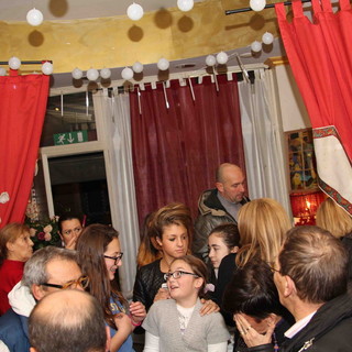 Sanremo: grande successo domenica sera per l'aperitivo di Natale da 'Luca Style' Sanremo: grande successo domenica sera per l'aperitivo di Natale da 'Luca Style'